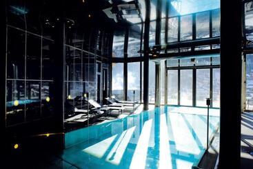 酒店 The Omnia
