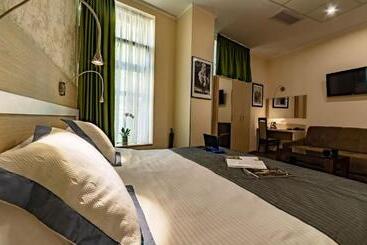هتل Trianon