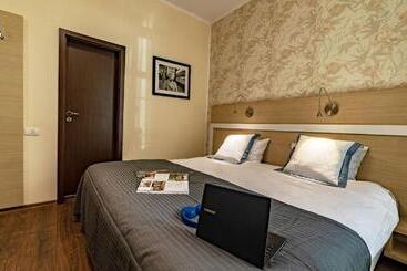 هتل Trianon