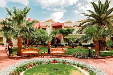 هتل Tropitel Dahab Oasis