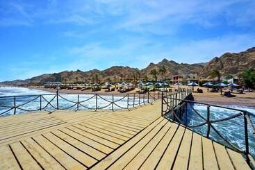 هتل Tropitel Dahab Oasis