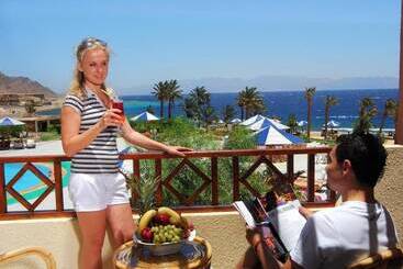هتل Tropitel Dahab Oasis