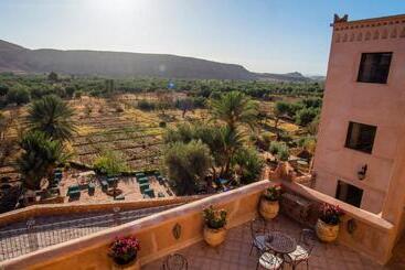 ریاض Ksar Ighnda