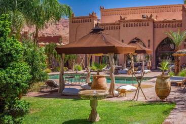 ریاض Ksar Ighnda