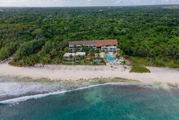 The Beachfront by The Fives Hotels - All Inclusive - Adults Only