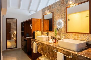 The Beachfront by The Fives Hotels - All Inclusive - Adults Only