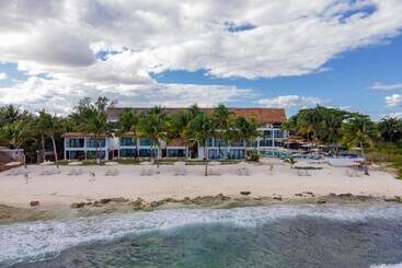 The Beachfront by The Fives Hotels - All Inclusive - Adults Only