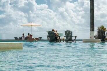 The Beachfront by The Fives Hotels - All Inclusive - Adults Only
