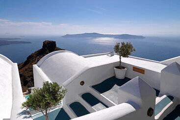 Tholos Resort