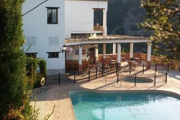 Turismo Rural & SPA El Cercado - Berchules