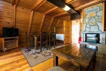 استراحتگاه Romantica Forest Guest House