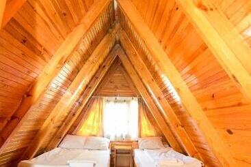 استراحتگاه Romantica Forest Guest House