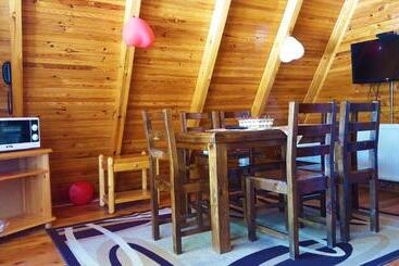 استراحتگاه Romantica Forest Guest House