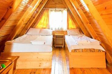 استراحتگاه Romantica Forest Guest House