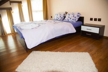 استراحتگاه Romantica Forest Guest House
