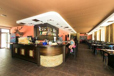 استراحتگاه Romantica Forest Guest House