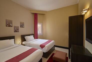 استراحتگاه Golden Ocean Marina