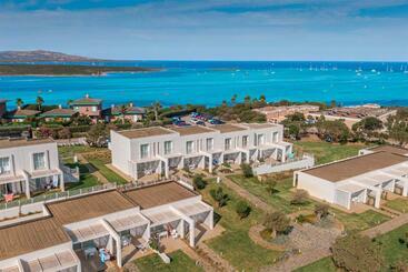 Capo Falcone Beach Charming Apartments Stintino