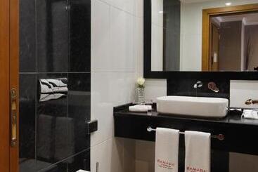 هتل Ramada By Wyndham Erbil Gulan Street