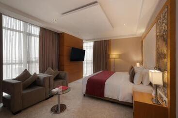 هتل Ramada By Wyndham Erbil Gulan Street