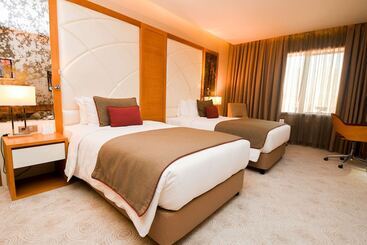 هتل Ramada By Wyndham Erbil Gulan Street