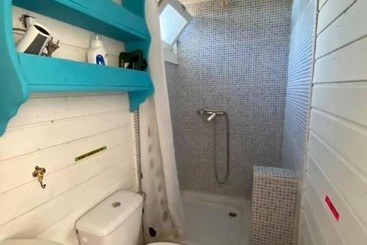 Beautiful 2 Bed Room Cottage With Seaview/ Garden