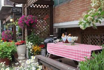 Roma Pension Boryeong