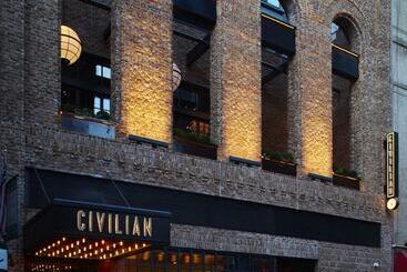 هتل Civilian
