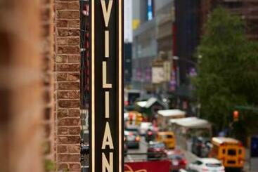 هتل Civilian