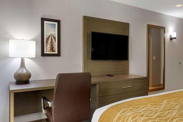 هتل Comfort Inn