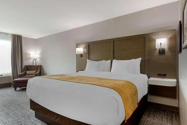 هتل Comfort Inn
