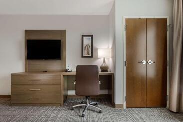 هتل Comfort Inn
