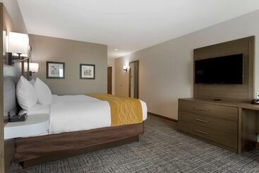 هتل Comfort Inn