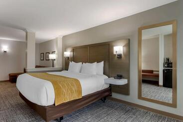 هتل Comfort Inn