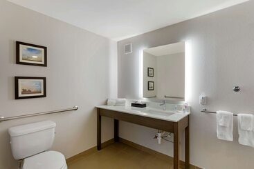 هتل Comfort Inn