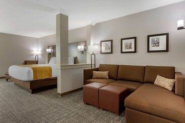 هتل Comfort Inn