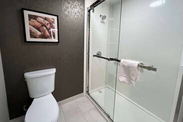 هتل La Quinta Inn & Suites By Wyndham Yakima Downtown