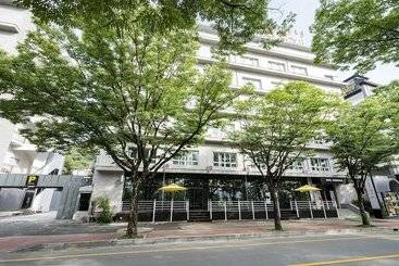 مُتل Namwon Hotel Chunhyang