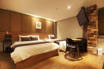مُتل Gimhae Eobangdong Hotel The May