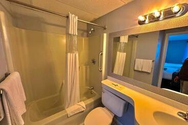 汽车旅馆  Heritage House Inn