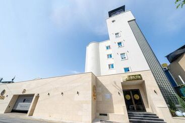 مُتل Iksan Hotel Stay Today