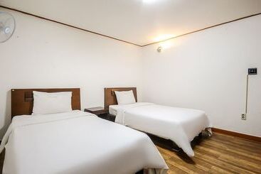 مُتل Iksan Hotel Stay Today