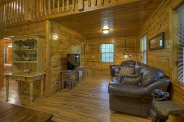 Mountain Haven Relaxing Cabin Near Blue Ridge