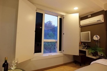 Namwon River Motel