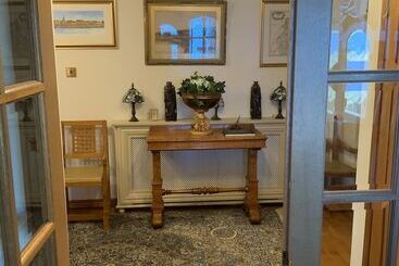 Remarkable 2 Bed Cottage In Tranquil Setting