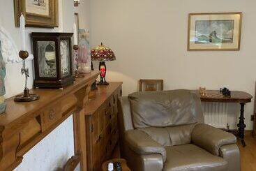 Remarkable 2 Bed Cottage In Tranquil Setting