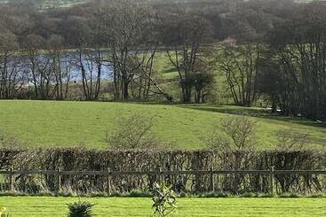 Romantic Shepherds Hut At Jacquies B And B