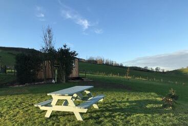 Romantic Shepherds Hut At Jacquies B And B