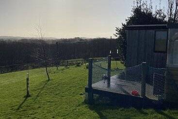 Romantic Shepherds Hut At Jacquies B And B