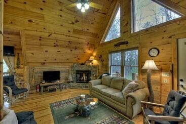Triple Treat Rustic Cabin Near Blue Ridge